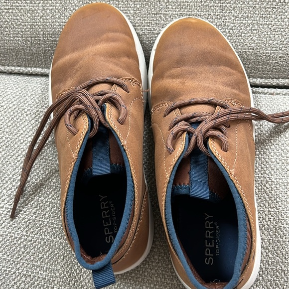 Boys sperry high tops size 3 - Picture 6 of 6
